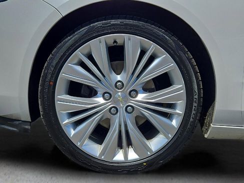 Used 2017 Chevrolet Impala Premier w/ Enhanced Convenience Package FWD image 8