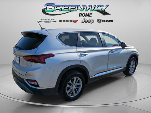 Used 2019 Hyundai Santa Fe SE image 7