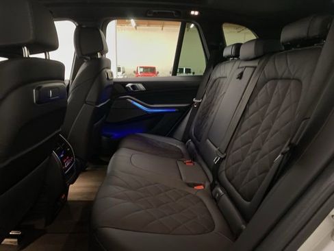 Used 2026 BMW X5 xDrive40i AWD/4WD image 22