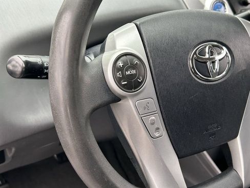 Used 2012 Toyota Prius V Three image 21