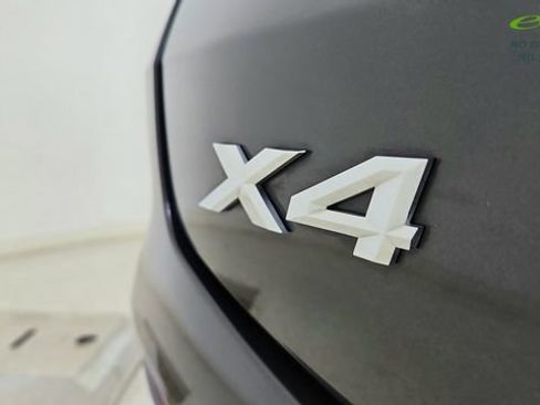 Used 2025 BMW X4 xDrive30i AWD/4WD image 18
