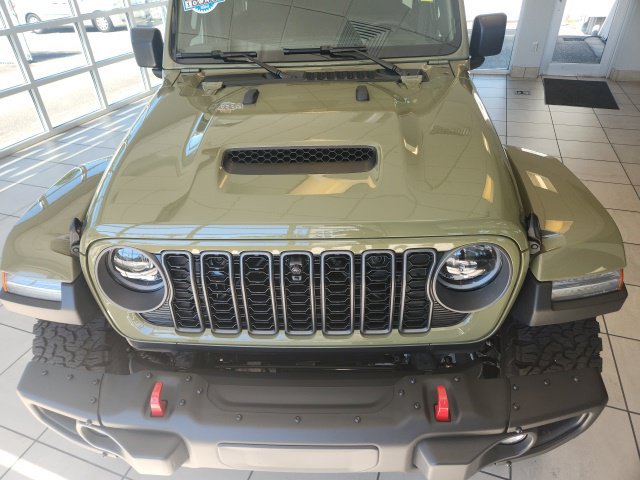 Certified 2026 Jeep Wrangler Unlimited Rubicon AWD/4WD image 5