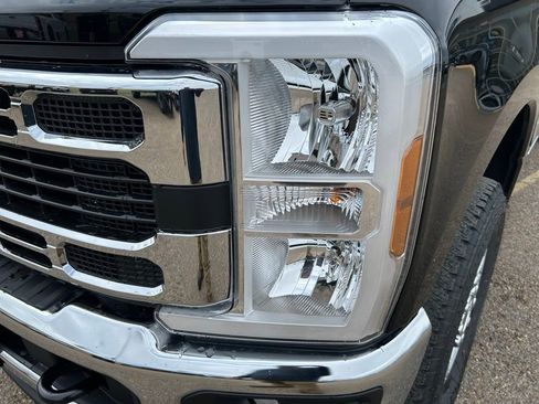 New 2026 Ford F250 XLT w/ 360-Degree Camera Package AWD/4WD image 11