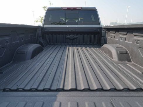 Used 2024 Chevrolet Silverado 2500 LT w/ Safety Package AWD/4WD image 15