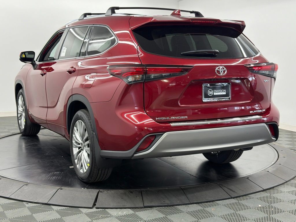 New 2026 Toyota Highlander Platinum AWD/4WD image 11