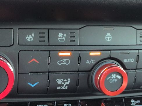 Certified 2023 Dodge Durango R/T RWD image 22