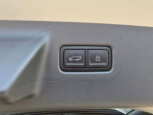 Certified 2025 Hyundai Santa Fe SEL image 22