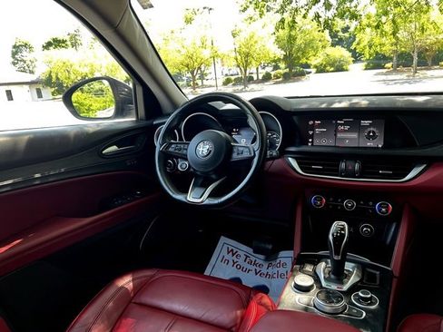 Used 2021 Alfa Romeo Stelvio Sprint w/ Nero Edizione image 33