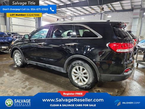 Used 2018 Kia Sorento AWD image 3