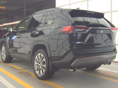 Used 2019 Toyota RAV4 Limited w/ Cold Weather Package image 4