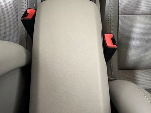Used 2014 Porsche 911 Turbo S AWD/4WD image 39