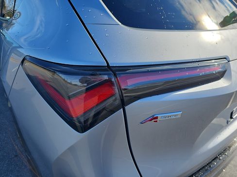 Certified 2025 Acura ADX A-Spec image 32