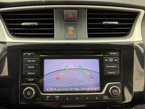 Used 2017 Nissan Sentra SR w/ SR Midnight Edition image 25