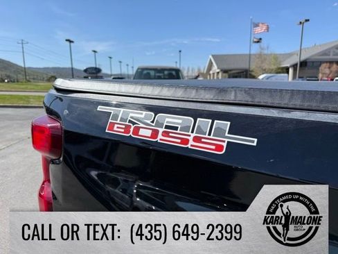 Used 2024 Chevrolet Silverado 1500 LT Trail Boss w/ Convenience Package II AWD/4WD image 12