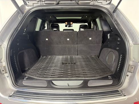 Used 2016 Jeep Grand Cherokee Overland image 28