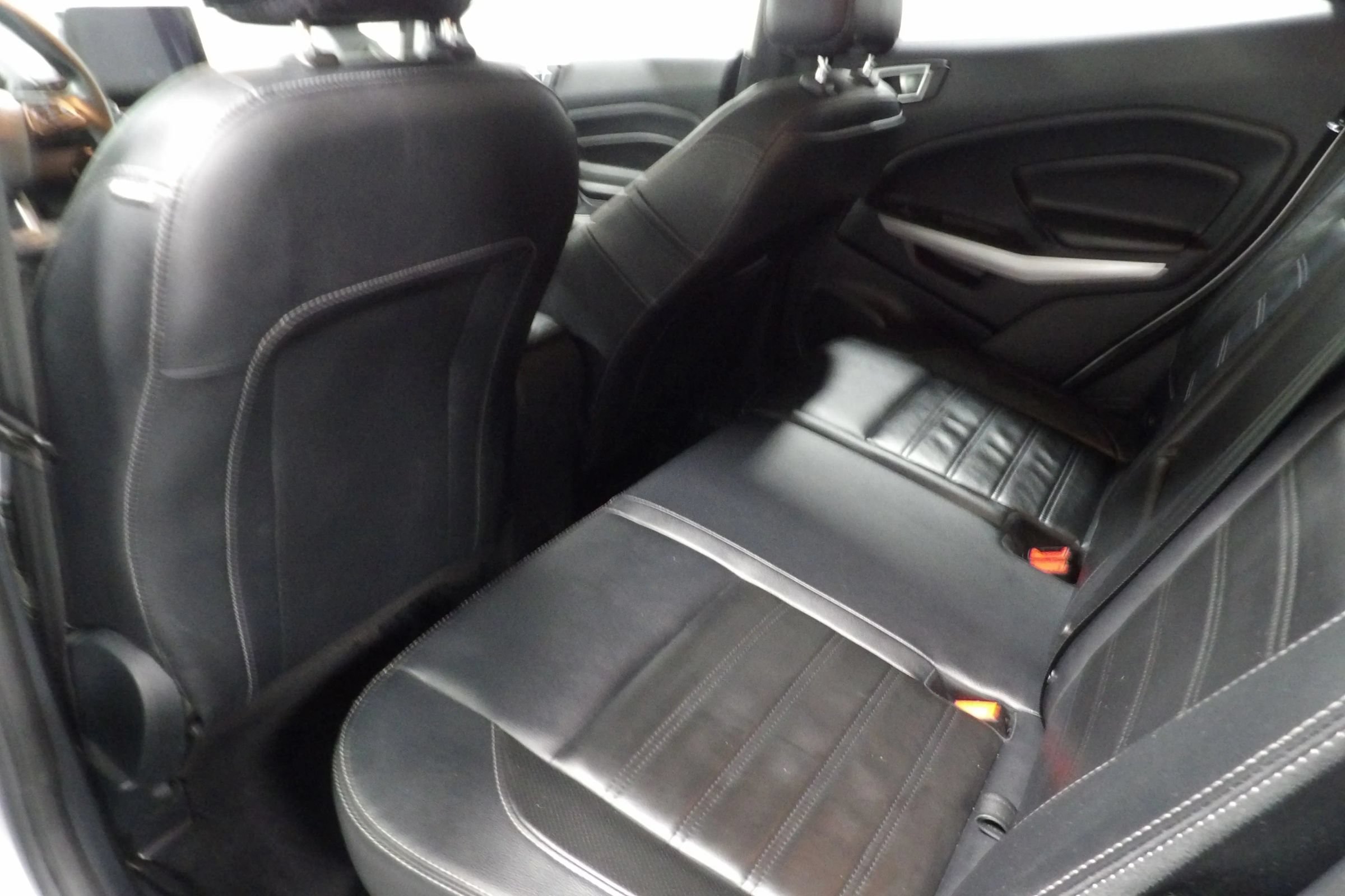 Used 2020 Ford EcoSport Titanium AWD/4WD image 10