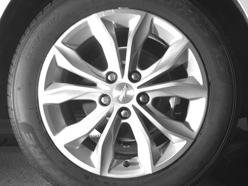Used 2023 Chevrolet Malibu LT FWD image 16