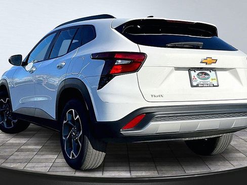 Used 2024 Chevrolet Trax LT image 13