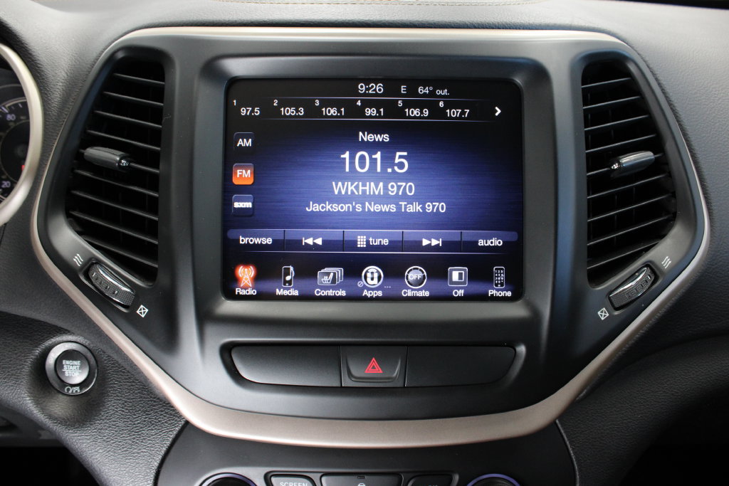 Used 2017 Jeep Cherokee Limited FWD image 12