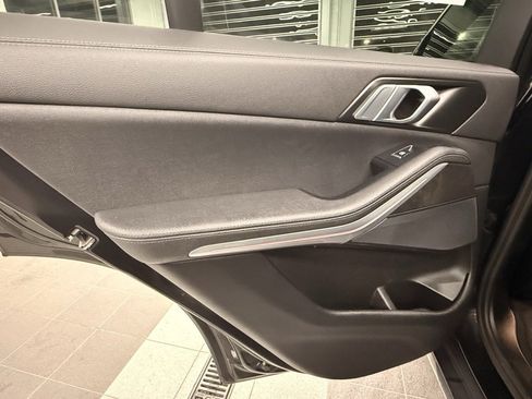 Used 2022 BMW X5 xDrive40i w/ Climate Comfort Package image 45