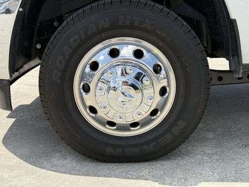 New 2026 RAM 3500 Lone Star AWD/4WD image 9