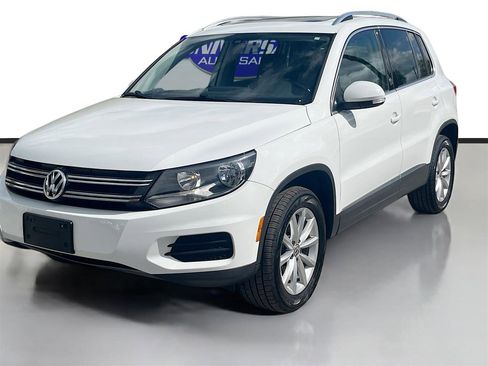Used 2017 Volkswagen Tiguan Wolfsburg Edition image 3