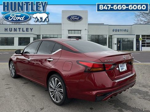 Used 2023 Nissan Altima 2.5 SL AWD/4WD image 6