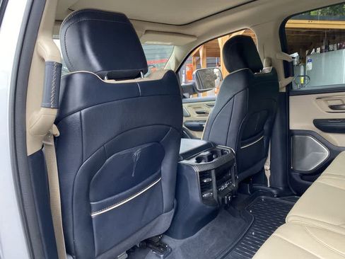 Used 2021 RAM 1500 Limited AWD/4WD image 16