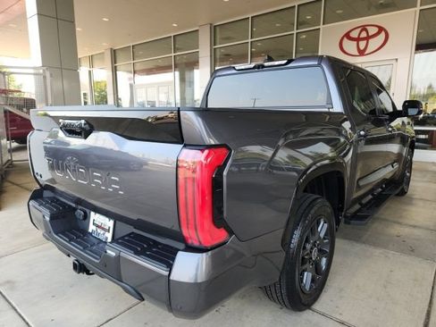 Used 2024 Toyota Tundra Platinum AWD/4WD image 11