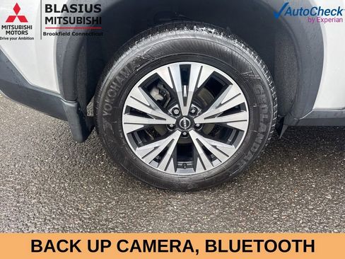Used 2023 Nissan Rogue SV w/ SV Premium Package AWD/4WD image 6