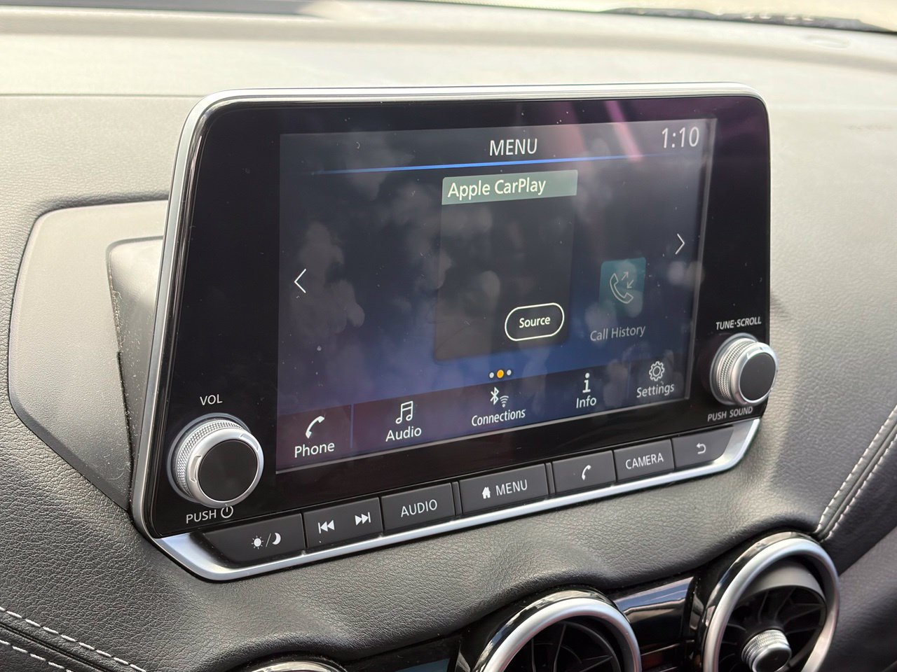 Used 2024 Nissan Sentra SV FWD image 11