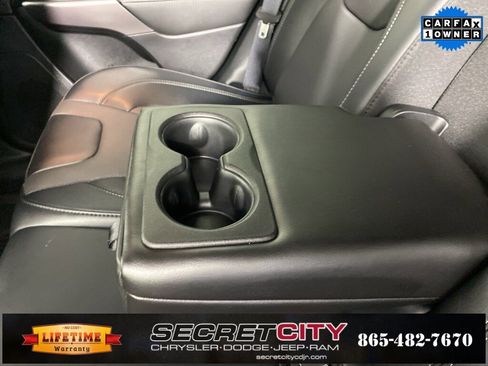 Used 2022 Jeep Cherokee Latitude Lux w/ Sun & Sound Group image 30