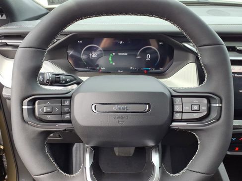 New 2026 Jeep Cherokee Laredo AWD/4WD image 14