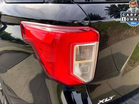 Used 2022 Ford Explorer XLT w/ Equipment Group 202A AWD/4WD image 29