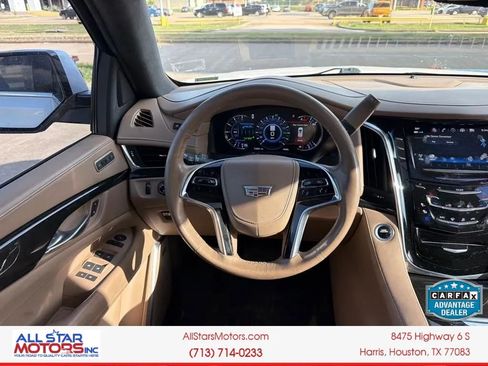 Used 2018 Cadillac Escalade ESV Platinum AWD/4WD image 25