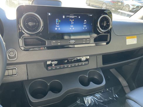 New 2026 Mercedes-Benz Sprinter 2500 image 31