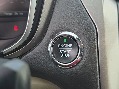 Used 2020 Ford Fusion SE FWD image 17