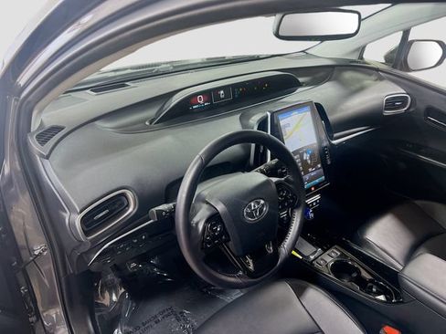 Used 2021 Toyota Prius Prime Limited FWD image 9