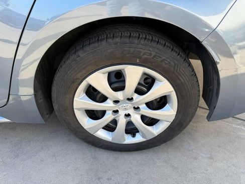 Used 2023 Toyota Corolla LE image 23