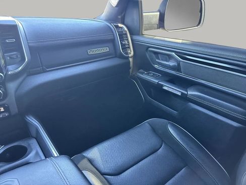 Used 2022 RAM 1500 Laramie w/ Sport Appearance Package image 16