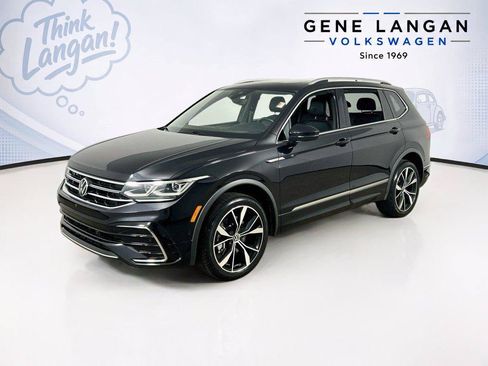 Certified 2022 Volkswagen Tiguan SEL R-Line AWD/4WD image 1