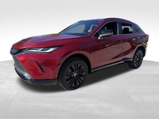 Used 2024 Toyota Venza Nightshade video 3