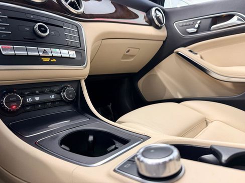 Used 2018 Mercedes-Benz CLA 250 image 38