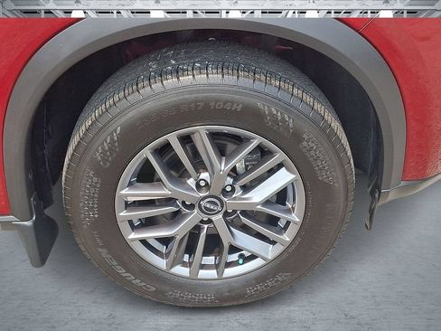 Used 2023 Nissan Rogue S AWD/4WD image 10