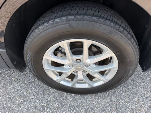 Used 2024 Chevrolet Equinox LT AWD/4WD image 28