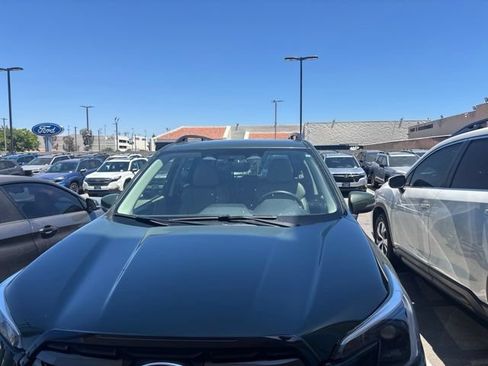 Certified 2022 Subaru Forester Limited w/ Popular Package #2 AWD/4WD image 5