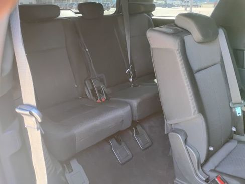 Used 2020 Ford Expedition XLT image 18