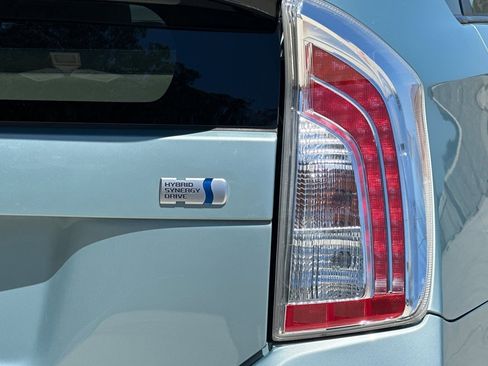 Used 2012 Toyota Prius Two FWD image 12