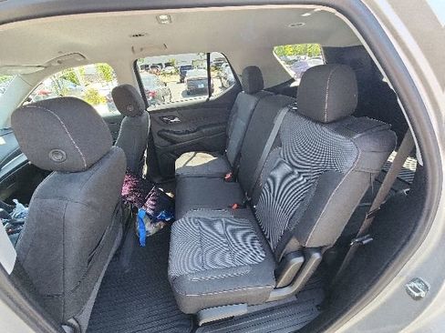 Used 2020 Chevrolet Traverse LS image 16