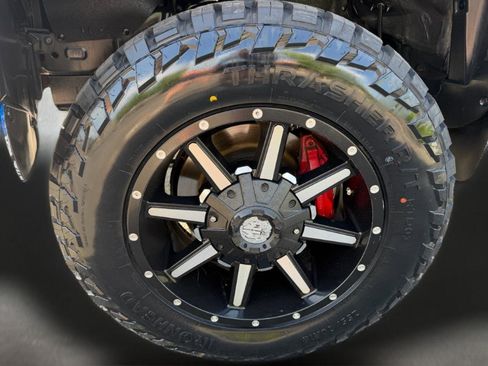 Used 2021 Toyota Tundra SR5 w/ SR5 Upgrade Package AWD/4WD image 3